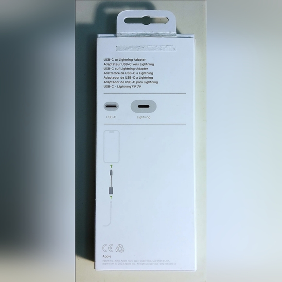 Apple USB-C to Lightning Adapter For iPhone iPad Car - Picture 5 of 6